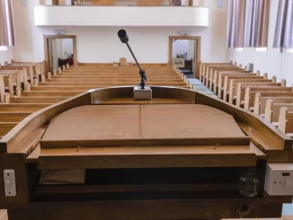 why are pastors quitting