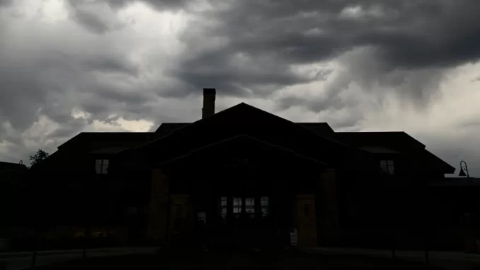 Strong Winds Could Trigger Public Safety Power Shutoff