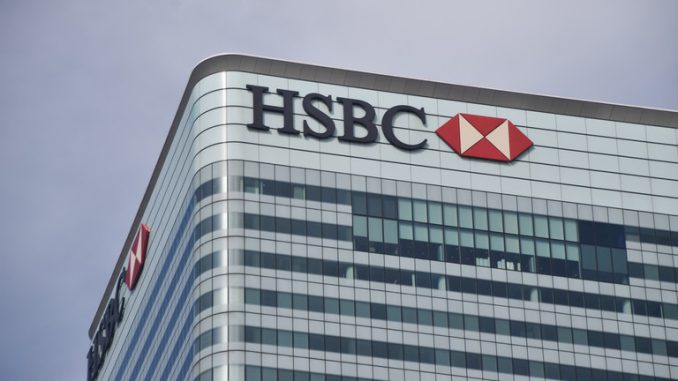 Major British bank to replace human workers with AI