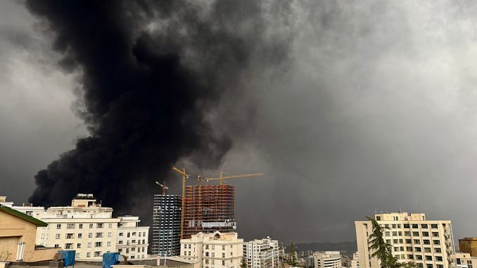 US-Israel Strikes on Tehran Oil Depots Blanket City in Smoke