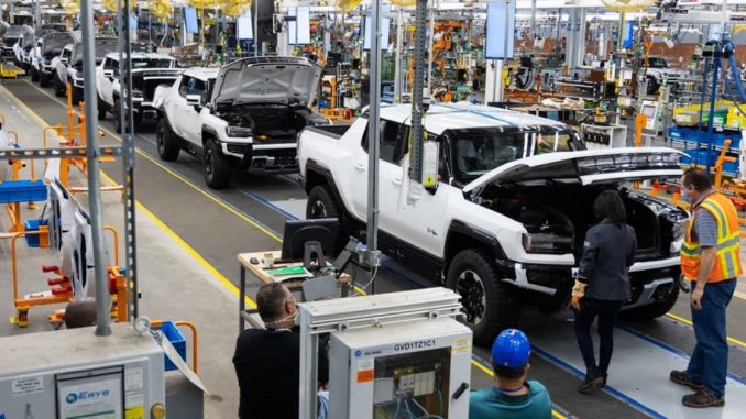General Motors Replaces 1,000 Human Workers with ‘Collaborative Robots’ at Detroit Plant