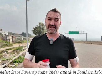 RT crew witnesses IDF strikes on residential area in southern Lebanon