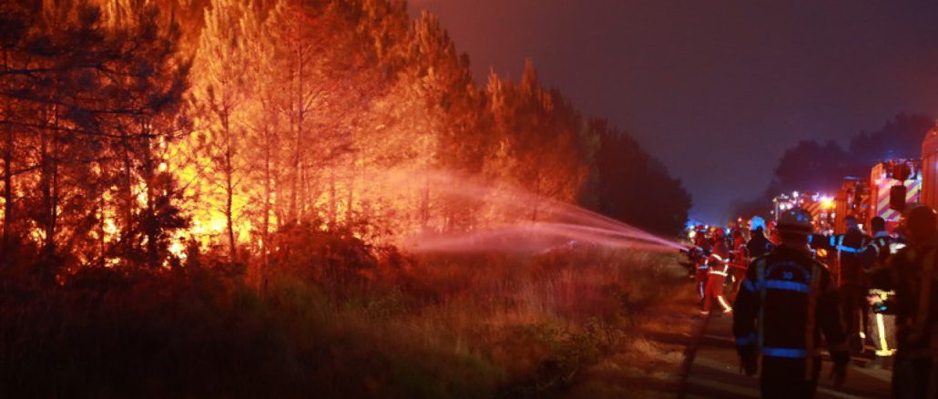 Hundreds evacuated as French wildfires spread