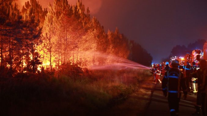 Hundreds evacuated as French wildfires spread