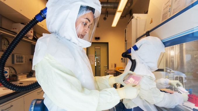 Scientists Use AI to Create Entirely New Viruses as Experts Warn of ‘Serious Harm’