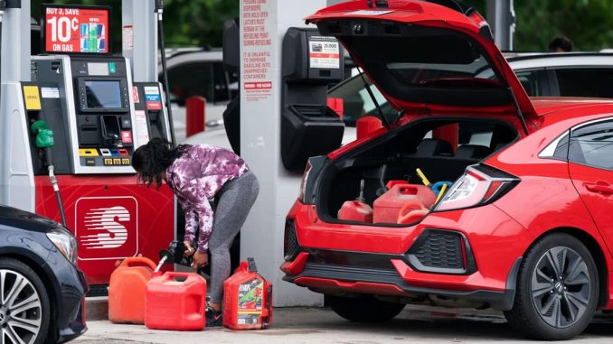 Oil Executives Sound Alarm: Global Fuel Crisis Has Arrived