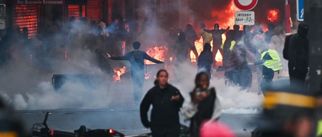 France Braces for More Violence as Another Weekend of Far-Left Rioting Planned