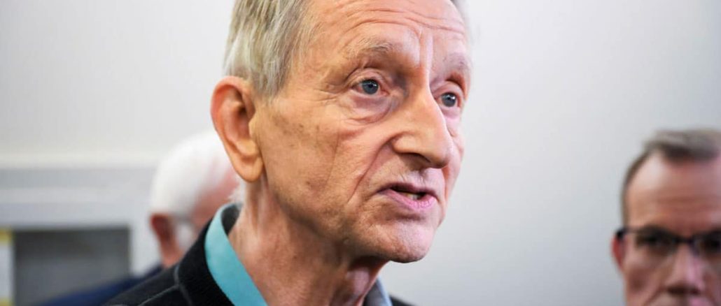 ‘Godfather of AI’ Warns Humans Face Extinction Unless Machines Learn to ‘Care About Us’