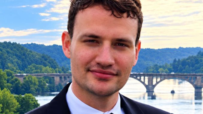 FBI Arrests CIA Contractor Accused of Leaking Top Secret Intelligence to Substack Writer