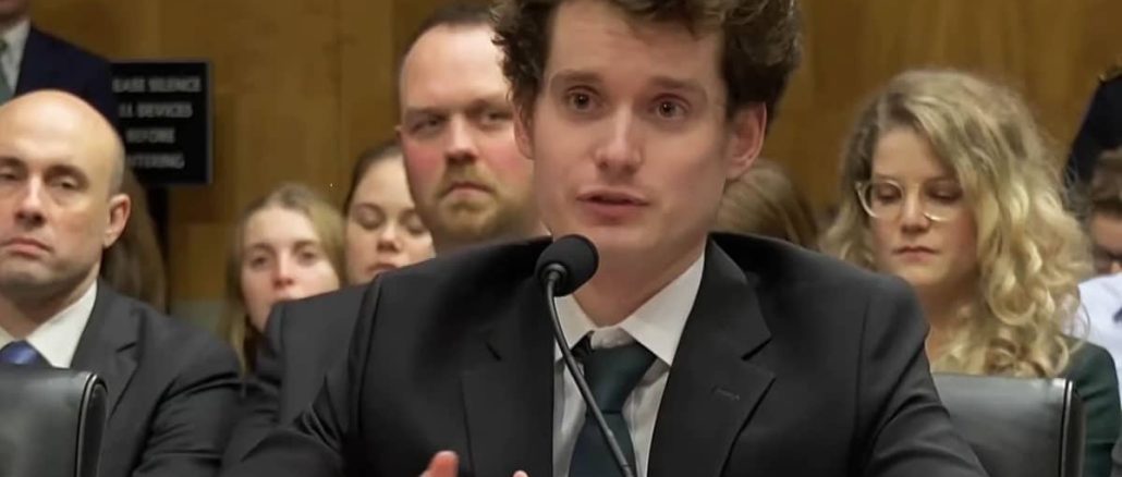 Top Researcher Sounds Alarm: AI Models Have Begun Creating Languages Humans Cannot Understand
