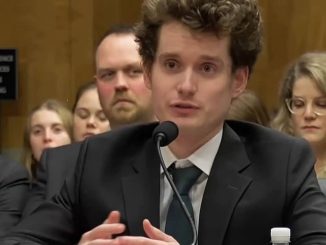 Top Researcher Sounds Alarm: AI Models Have Begun Creating Languages Humans Cannot Understand